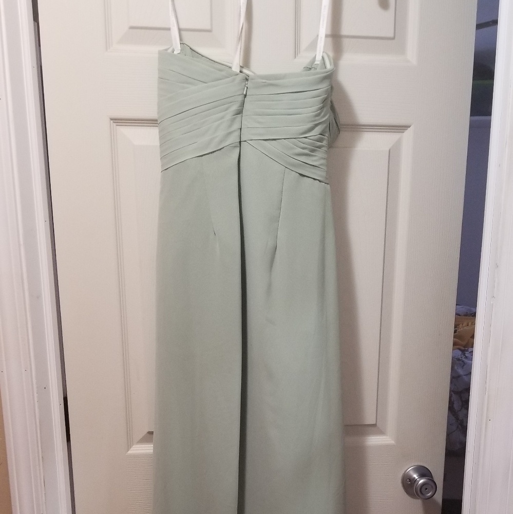 Dress - Picture 5 of 9